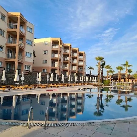 An Individual Flat In Kusadasi Wyndham Golf&spa Apartment *